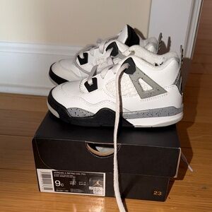 Jordan 4 retro | Toddler 9C